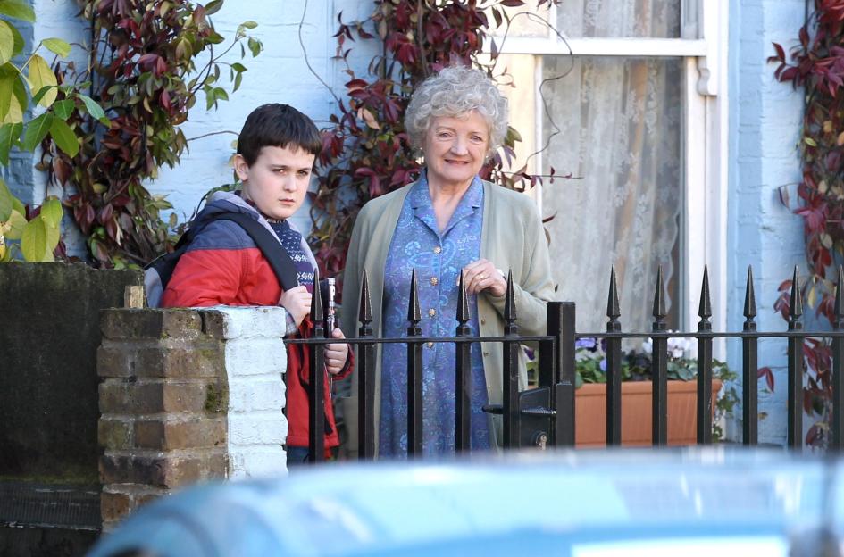 FAMEFLYNET - Exclusive: The BBC Filming Gangsta Granny In East London
