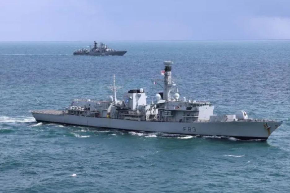 Royal Navy Warships and Helicopters Monitor Russian Vessels in Three-Day High-Intensity Operation in UK Waters