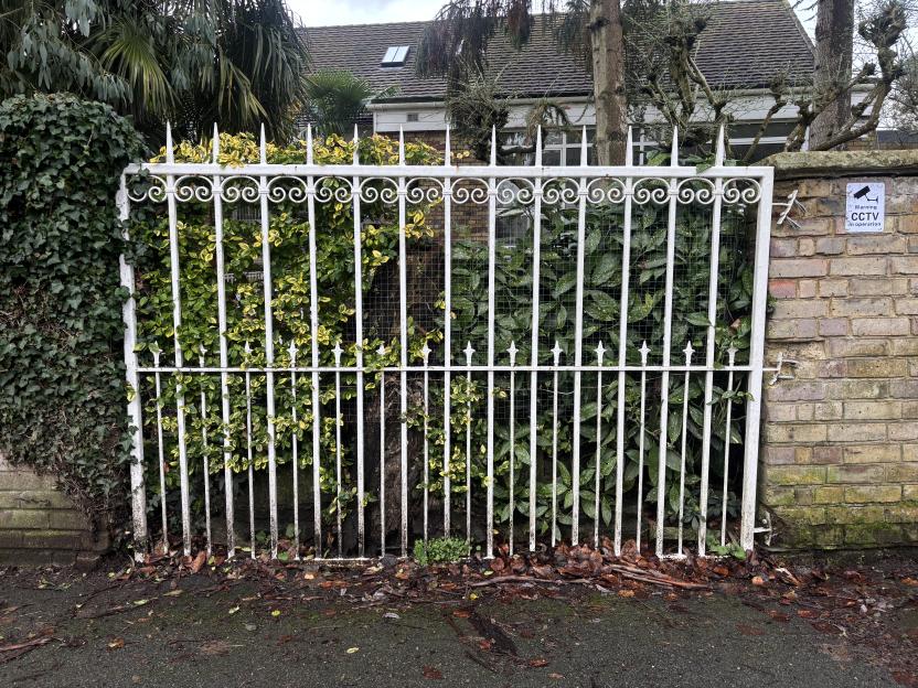 W8media..W8media Rolf Harris Bray Home . The £4m riverside home of Rolf Harris in the Berkshire village of Bray. Almost 3 years have passed since the shamed presenter died (10 May 2023) at the house which has dropped into a state of disrepair with m