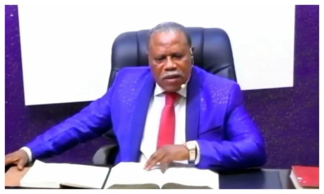 Supporters of Anambra pastor accused of marrying 75 wives attack journalists in court