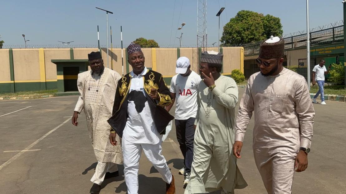 Sowore Meets Sheikh Abduljabbar Behind Bars at Kuje Prison