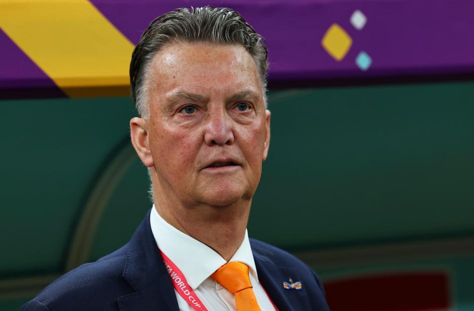 (221209) -- LUSAIL, Dec. 9, 2022 (Xinhua) -- Louis van Gaal, head coach of the Netherlands, looks on prior to the Quarterfinal between the Netherlands and Argentina of the 2022 FIFA World Cup at Lusail Stadium in Lusail, Qatar, Dec. 9, 2022. (Xinhua/