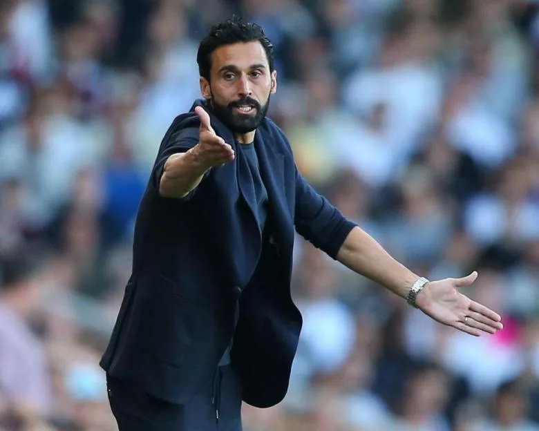 ‘They don’t like Man Utd to lose’ – Fulham boss Arbeloa says ‘every decision was for them’ in furious referee rant