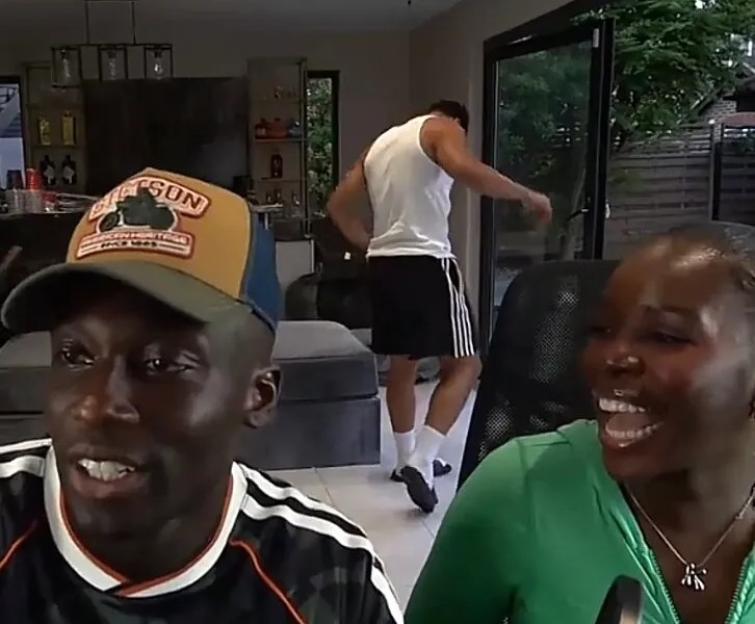“Love Island Sparks New Romance: Ope Flirts with Iconic Contestant, Asking ‘Are We Gonna Kiss?’”