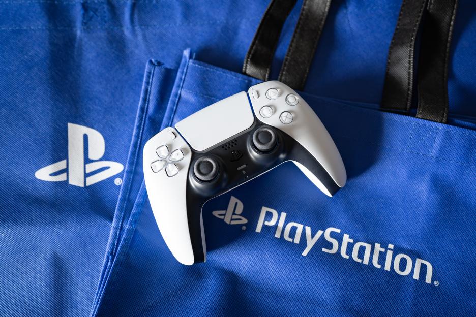 Playstation 5's DualSense game controller