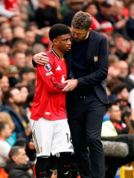 'Fans Split on Michael Carrick's Gesture to Struggling Man Utd Star After Liverpool Loss'