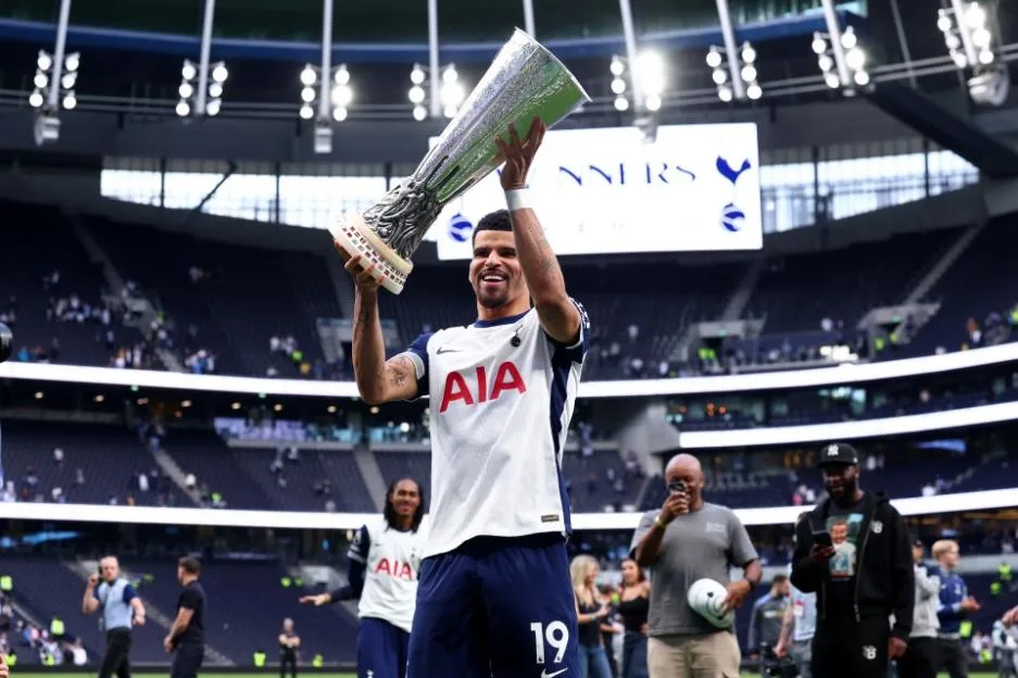Tottenham Hotspur FC v Brighton & Hove Albion FC - Premier League