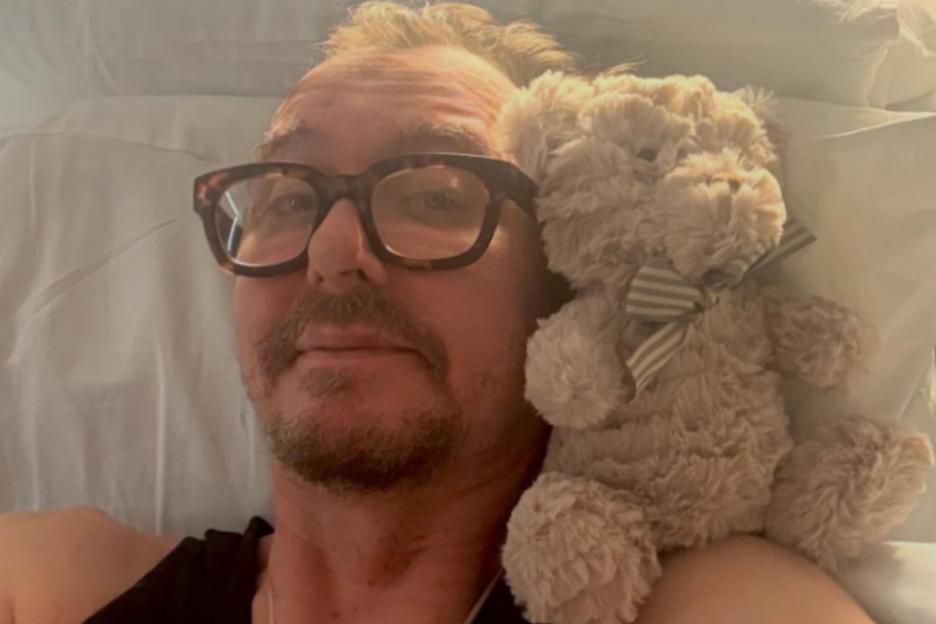 Noughties Sitcom Star in Critical Condition After Rare Stroke Causes Paralysis