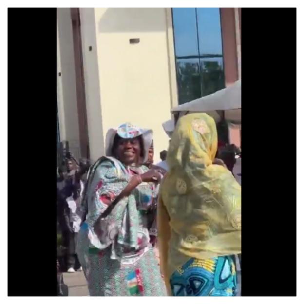 Nigerians React with Outrage to APC Member Spraying Naira at Tinubu’s Adamawa Visit (VIDEO)