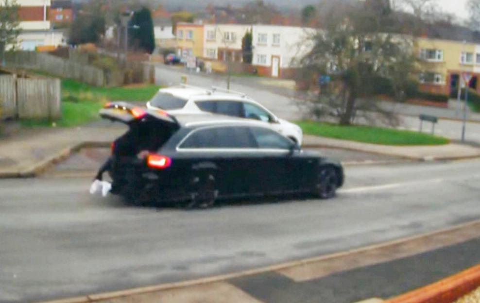 Moment man is kidnapped from house while woman screams 'let him go'