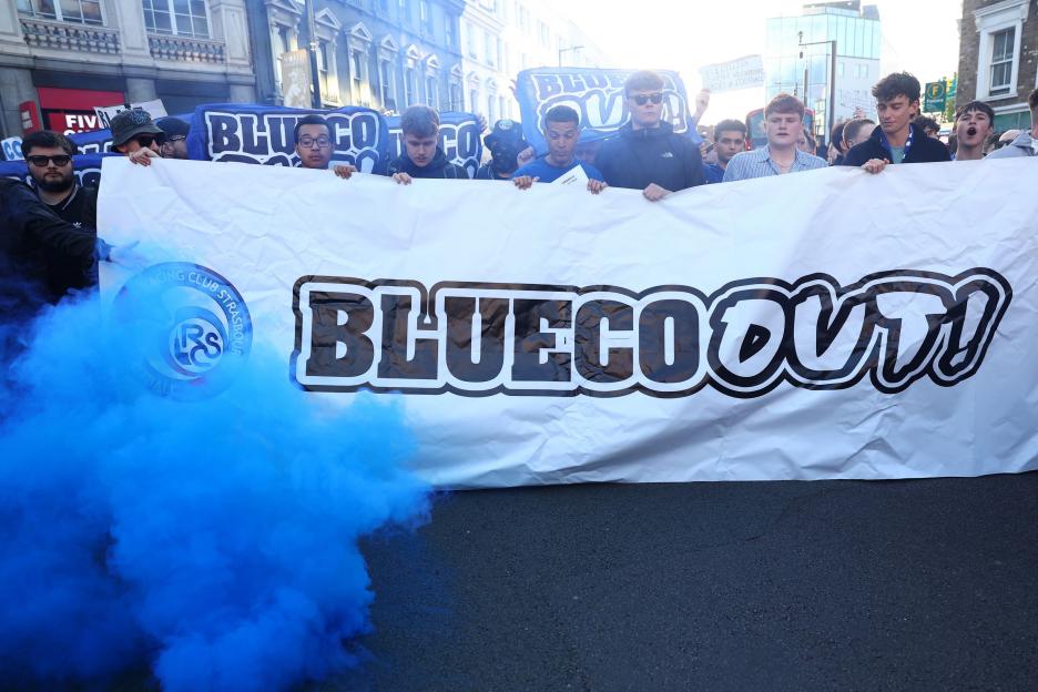 London, UK. 18th Apr, 2026. Chelea and Strasbourg FC fans united to protest about the ownership of their clubs, both owned by the Clearlake Capital-Todd Boehly BlueCo consortium ahead of the Chelsea vs Manchester United Premier League match at Stamfo