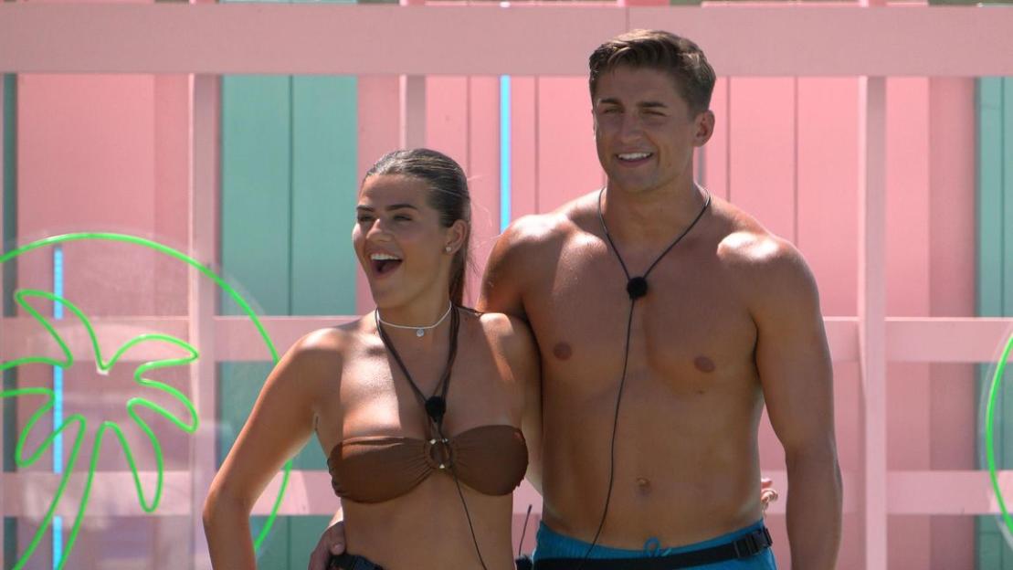 Matilda-June Draper and Sean Stone on 'Love Island'.