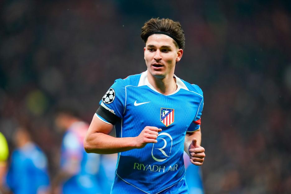 'Arsenal Eyes Summer Transfer for Julian Alvarez, Facing Big Release Clause Challenge'