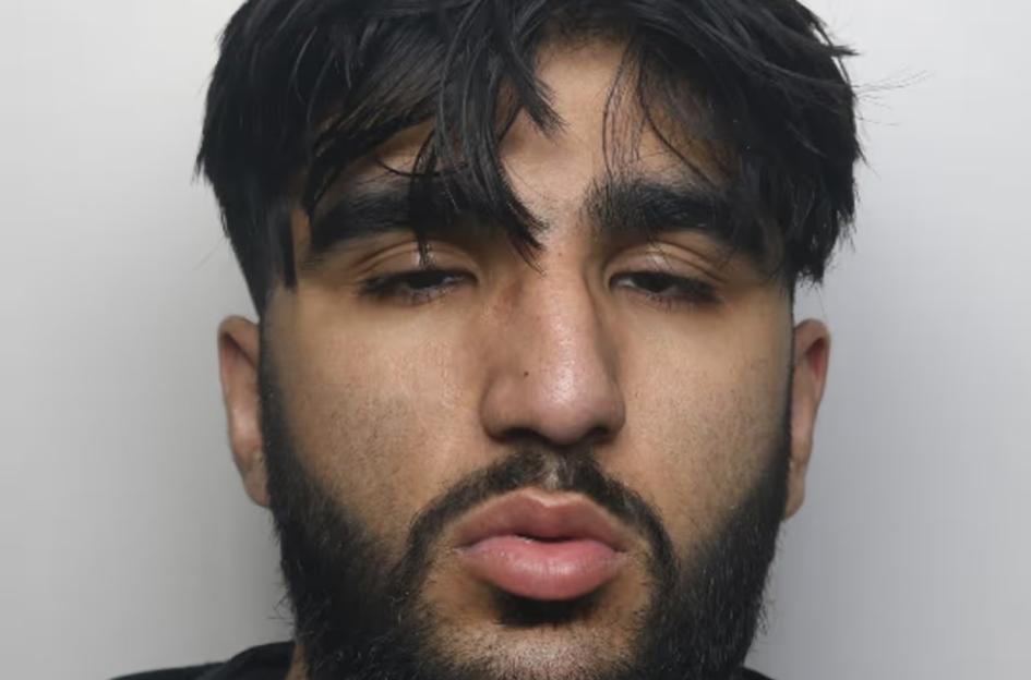 Teacher Falls Victim to Blackmailer Posing as Woman, Faces Job Loss After Explicit Video Shared with Students