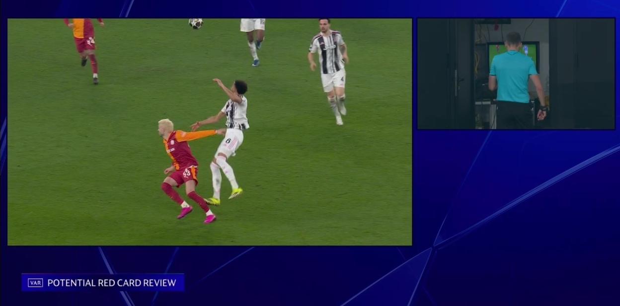 'Unbelievable! Frustrated Newcastle Star Lloyd Kelly Kicks Tunnel After Shocking Red Card'