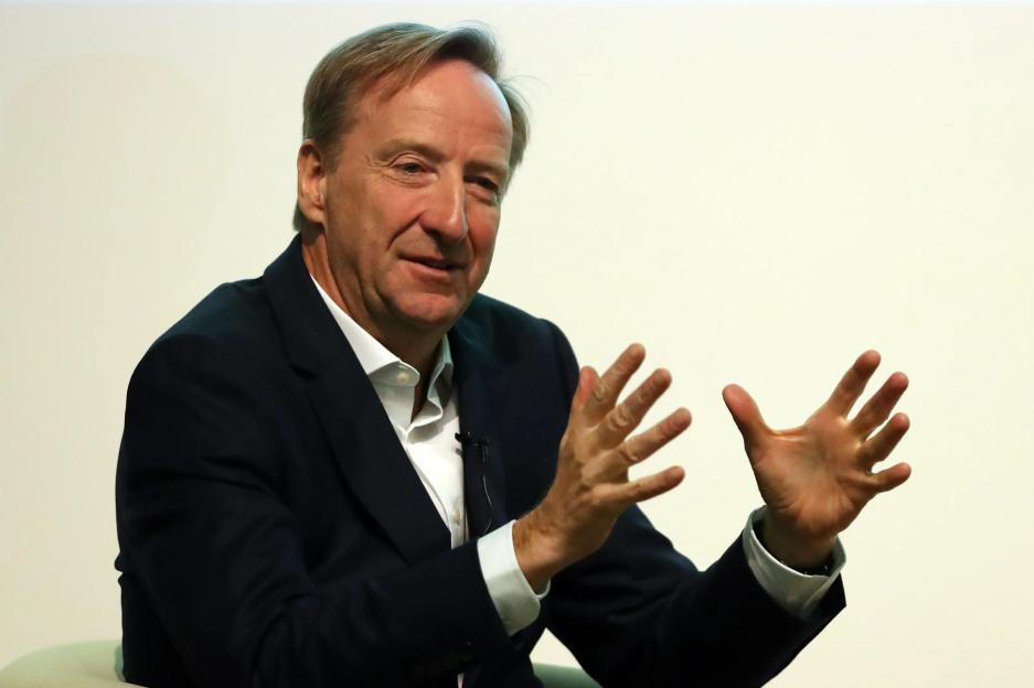 Sir Alex Younger, Former MI6 Chief, Passes Away at 62 After Brave Fight Against 'Putin' Cancer, Tributes Flood In