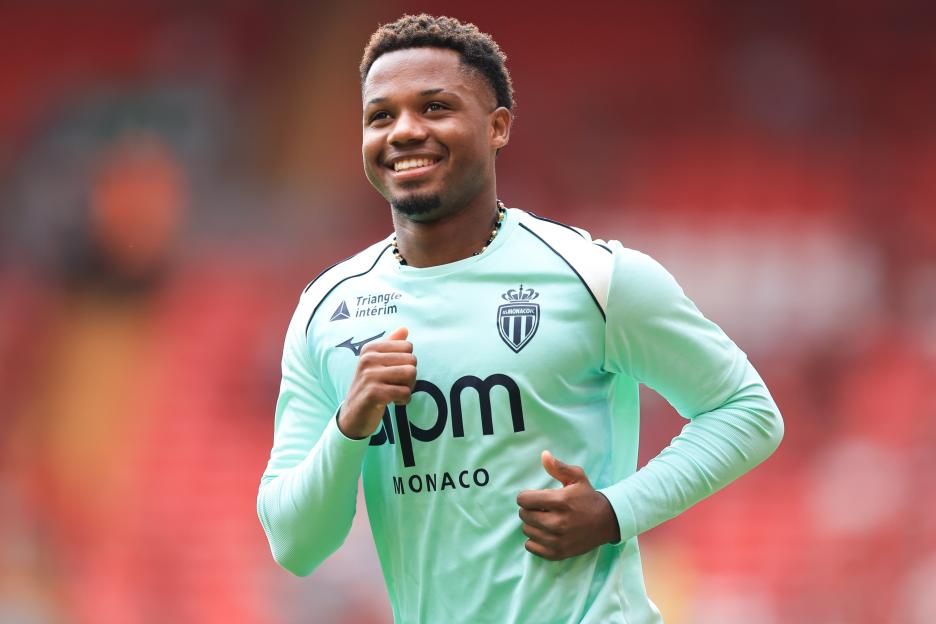 Ansu Fati, the former Barcelona and Spain sensation, reveals his exciting music career and hints at new songs in the works!
