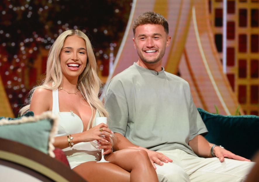 Love Island’s Ellie Declares She Didn’t Join for the Cash After Leaving for Finn, Turning Down £25K!