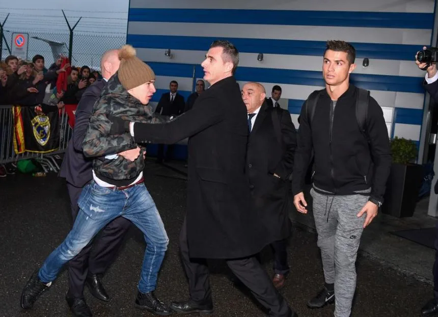 Footballers arrive at Zurich Airport, Switzerland - 09 Jan 2017