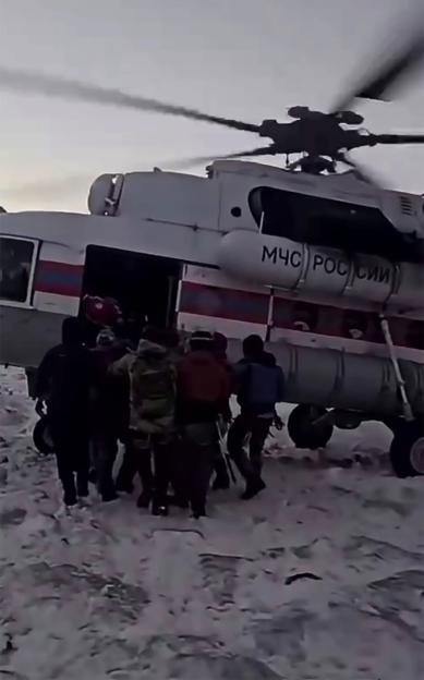 Avalanche kills 11 climbers