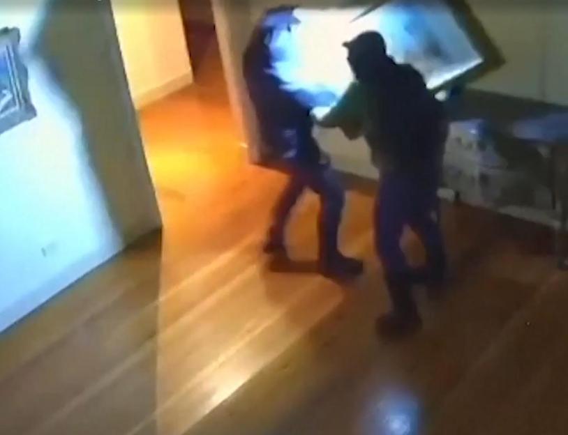 "Bold Thieves Snatch £7.7m Masterpiece Paintings in Under Three Minutes—Watch the Shocking Break-In Footage!"