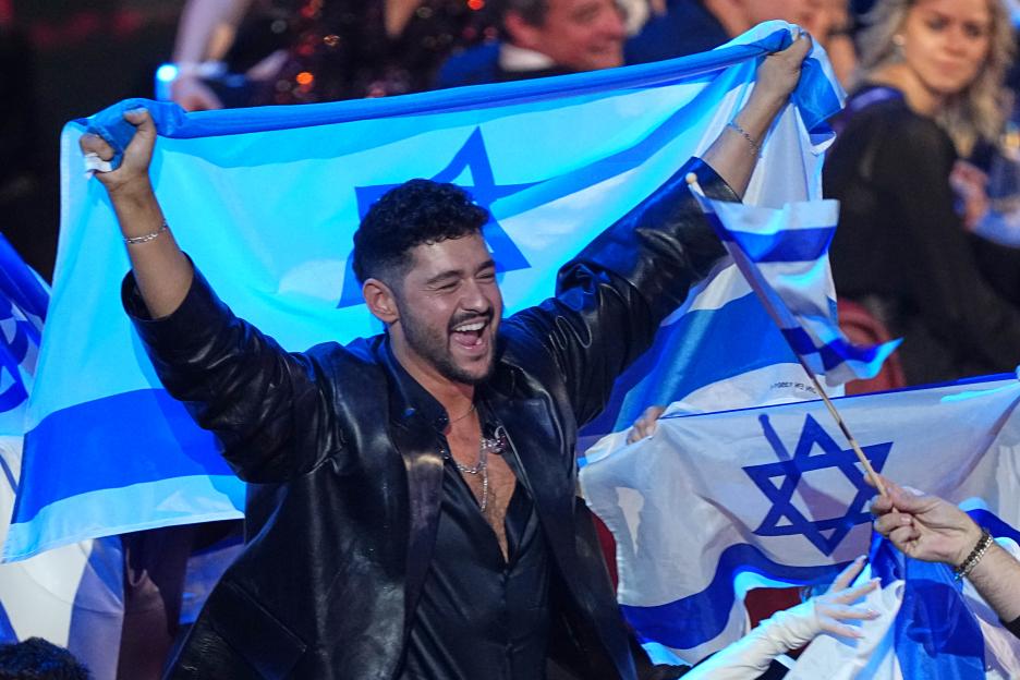 Eurovision Grand Final: Crowd Booze Israeli Contestant During Score Reveal