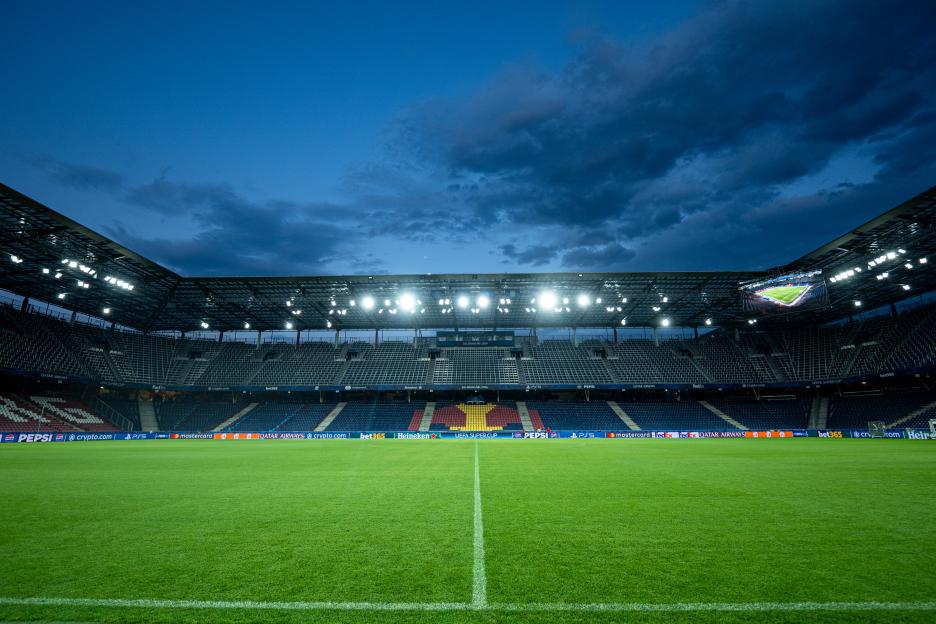 PSG Secures Additional Dressing Room for Super Cup Final Against Aston Villa After UEFA Complaint