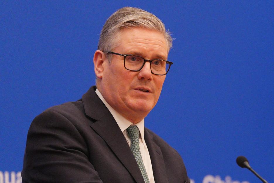 Starmer's Apologies Can't Save Him: The Harsh Truth About His Future