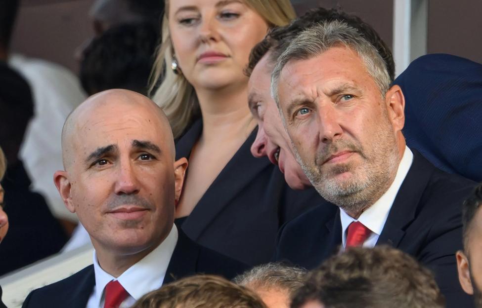 Manchester, UK. 05th Jan, 2026. **** *** Manchester United v Arsenal - Premier League - Old Trafford. Manchester United Manager Ruben Amorim is sacked by CEO Omar Berrada and Director Of Football Jason Wilcox watch on from the stands. Pict