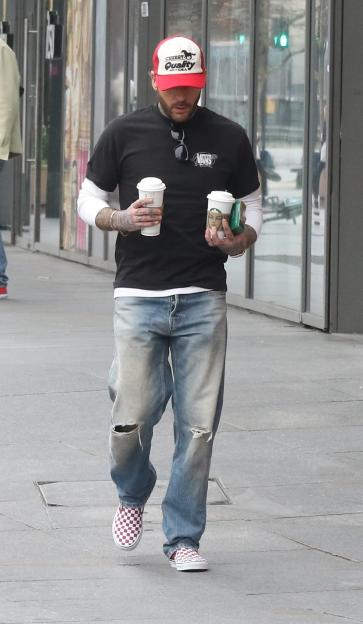 EXCLUSIVE PHOTOS ALL ROUND..£200 MIN FEE FOR THE SET..Olivia Attwood and Pete Wicks SEEN FOR THE FIRST TIME AFTER THEY WERE spotted leaving hotel together as Towie star carried two pizzas up to his room at 3am AFTER THE BRIT AWARDS ..THEY WERE SEEN