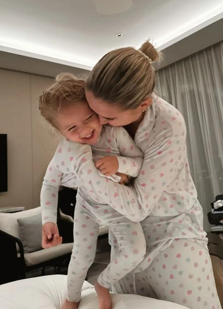 NINTCHDBPICT001034242979