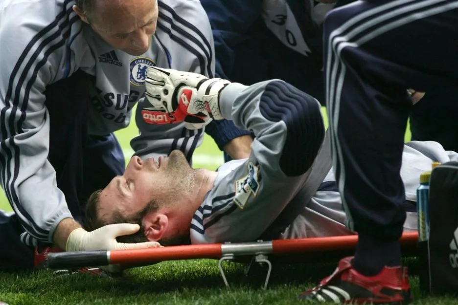 ‘Thank you for giving me the chance to live’ – Petr Cech opens up on horror head injury 20 years on