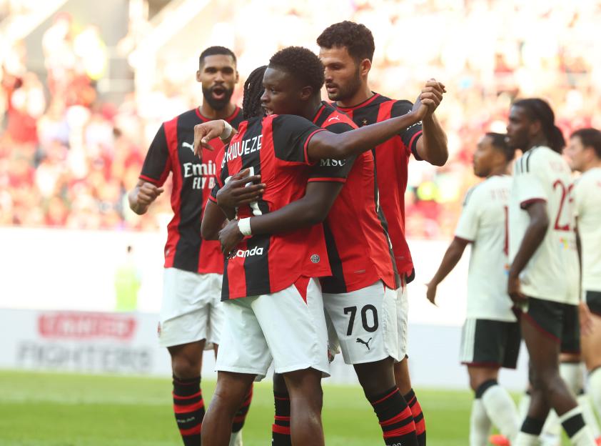 AC Milan v Manchester United - Pre-Season Friendly