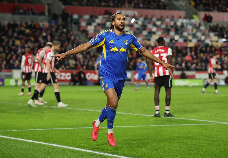 Brentford and Leeds Draw 1-1: Calvert-Lewin Secures Vital Point for Whites in Relegation Showdown Following Henderson's Goal