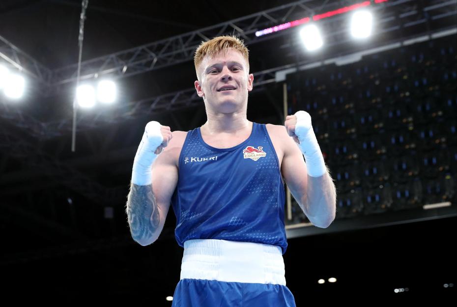 Kiaran MacDonald Gears Up to Don Sunderland Colors for His Pro Debut at Newcastle Arena