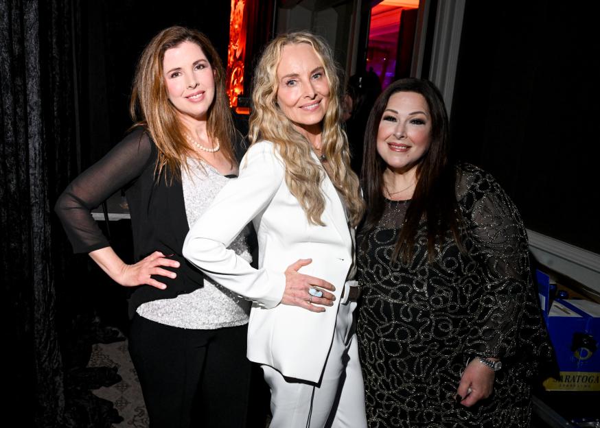 Beloved 90s Country Band Surprises Fans with Unrecognizable Reunion for Charity After 36 Years!