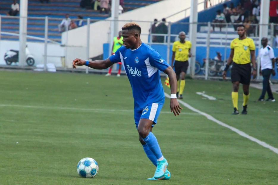 NPFL Showdown: Enyimba's Edidiong Urges Fans to Rally Support Ahead of Remo Stars Face-Off!
