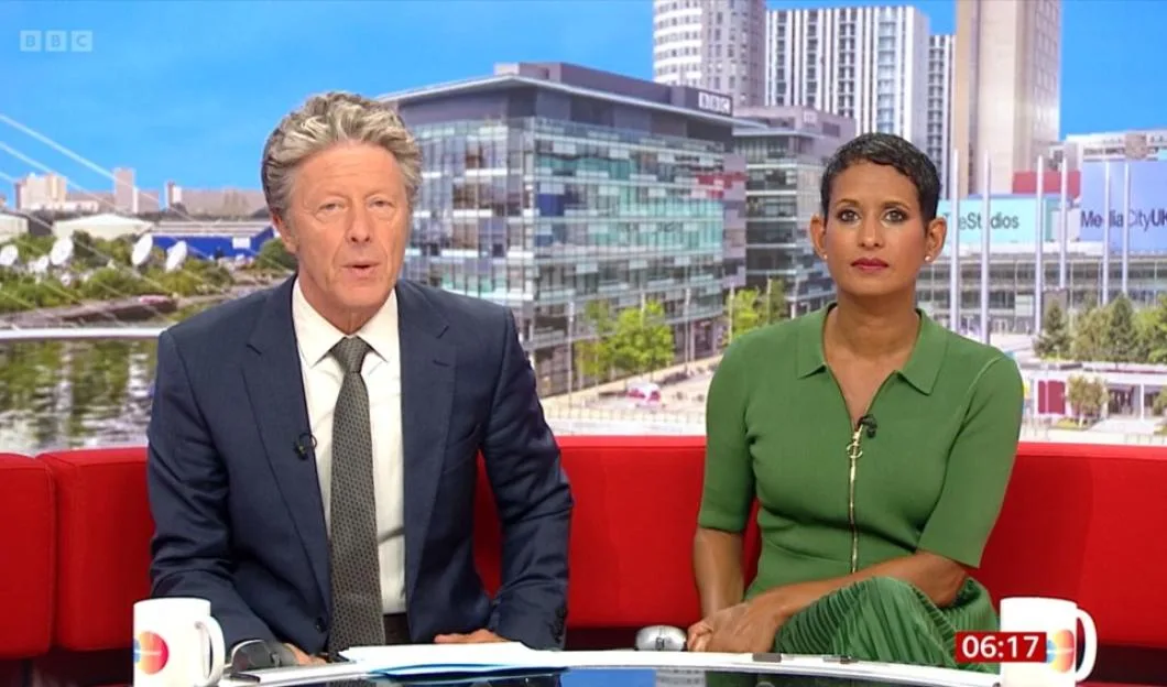 Naga Munchetty and Charlie Stayt on the BBC Breakfast sofa.