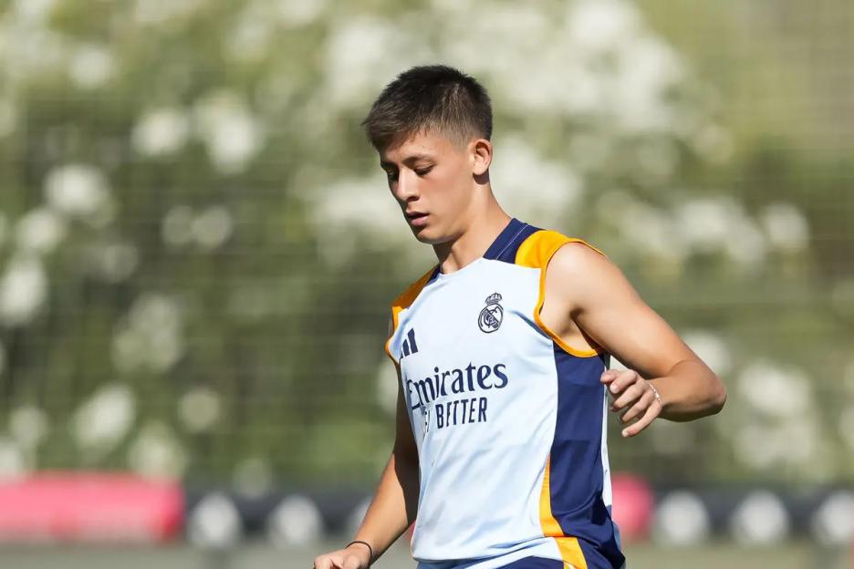 Transfer News: Arda Güler Bids Farewell to Departing Real Madrid Teammate