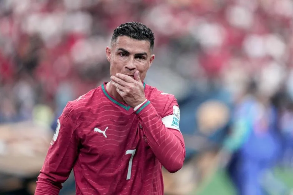 Bruno Fernandes reveals what he told Cristiano Ronaldo after leaving Portugal camp with icon set for showdown meeting