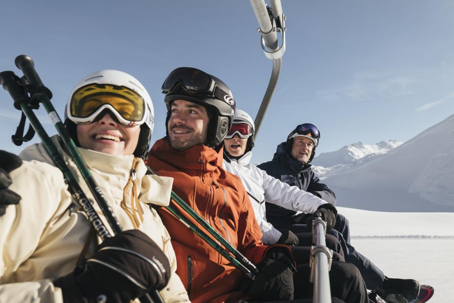 Hurry! Travel Brand Unveils £300 Off Alps Ski Holidays in Limited-Time Flash Sale!