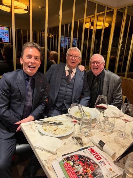 Sir Alex Ferguson Rolls Out the Red Carpet for Snooker Stars Amid Man Utd's Loss to Leeds