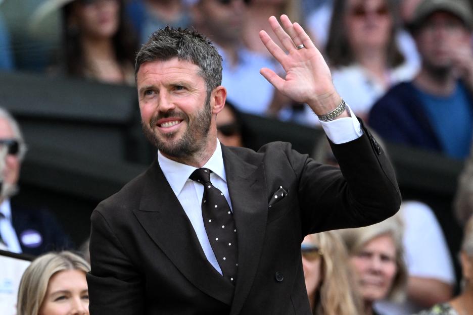 'Touching Tribute: British Sports Legends Celebrated in Wimbledon Royal Box, Featuring Man Utd's Boss and Jessica Ennis-Hill'