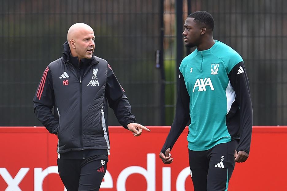 FBL-EUR-C1-LIVERPOOL-TRAINING