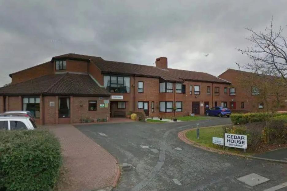 Two Women Arrested in Connection with Targeted Murder of Man in His 70s Found in Apartment Block – Police Seek Public Help