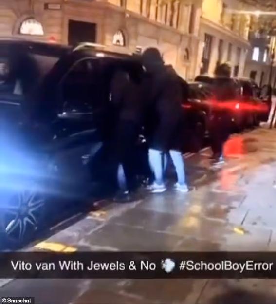 Hooded Gang Targets Van Passengers While Bystanders Film the Heist on Night Out