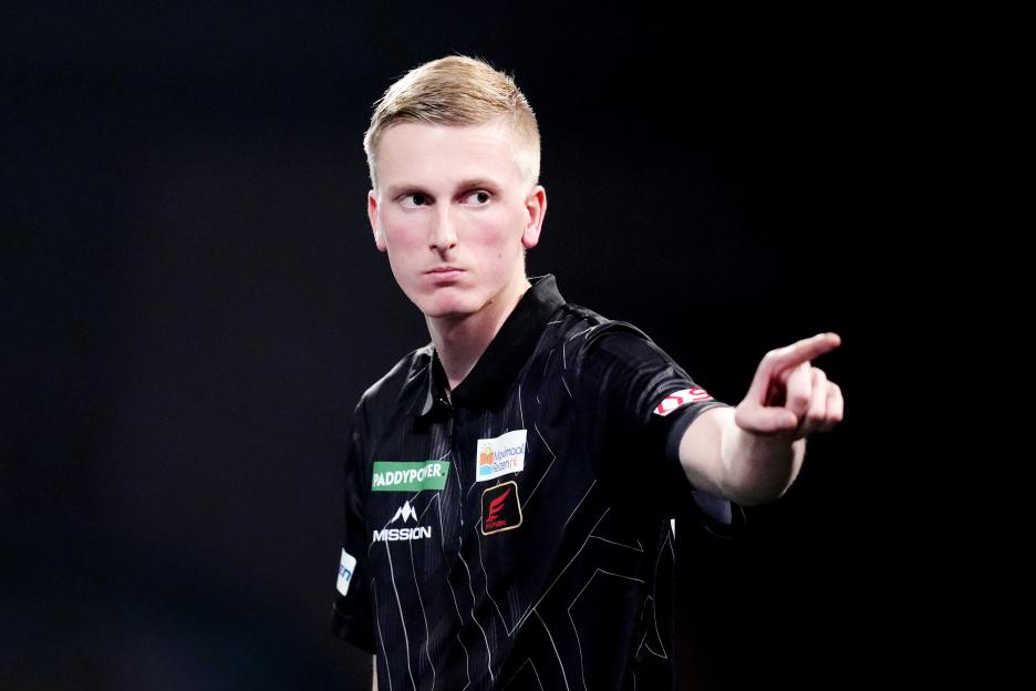 Paddy Power World Darts Championship - Day Three - Alexandra Palace