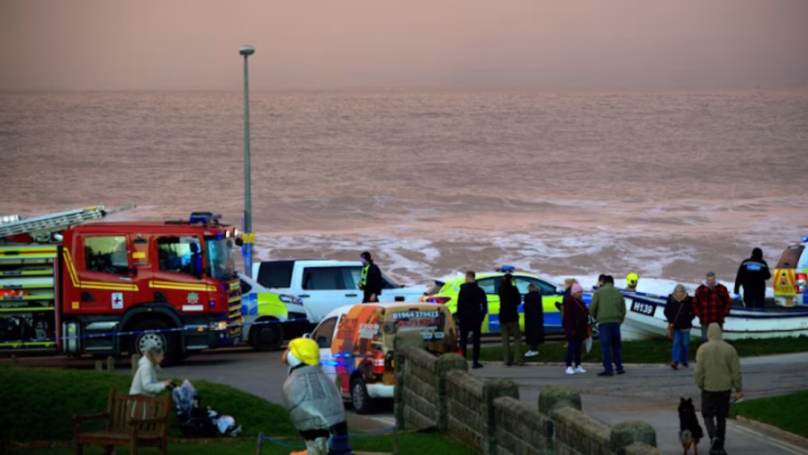 Teen and Mother, 15 and 45, Captured in Heartbreaking Photo After Being Swept Out to Sea by Unexpected Wave—Teen Still Missing