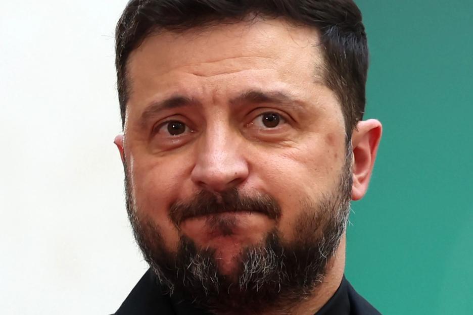 Zelensky Teases Possible Referendum on Territory Concessions to Putin in Surprising Peace Move