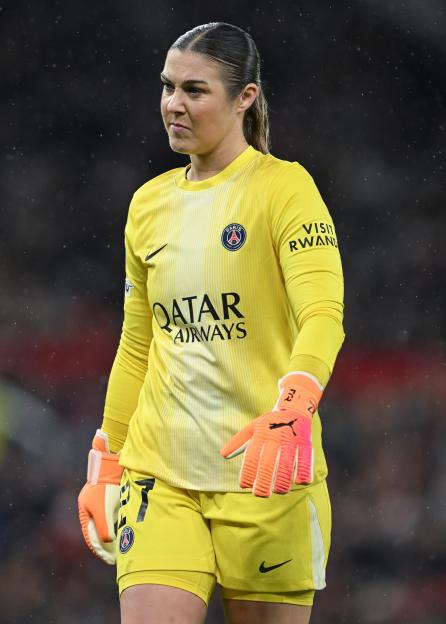 Manchester, UK. 12th Nov, 2025. Mary Earps of Paris Saint-Germain during the Manchester United Women vs Paris St Germain Women UEFA Womens Champions League match at Old Trafford, Manchester. Picture credit should read: Cody Froggatt/Sportimage Credit